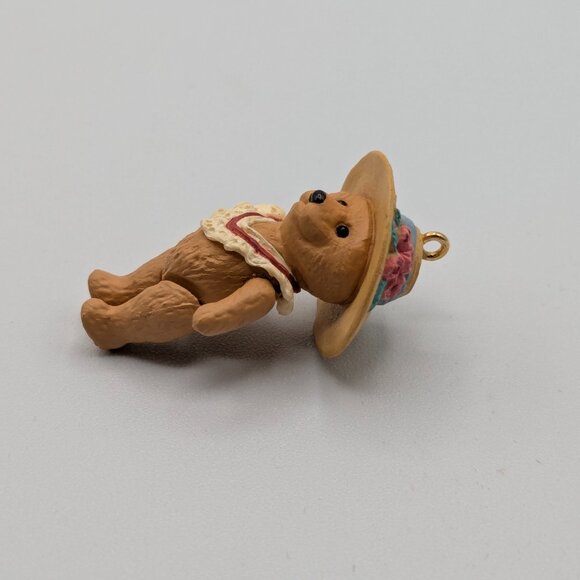 Hallmark Keepsake Teddy-Bear Style 1998, 2nd in Series, Victorian Style Ornament - Picture 5 of 10